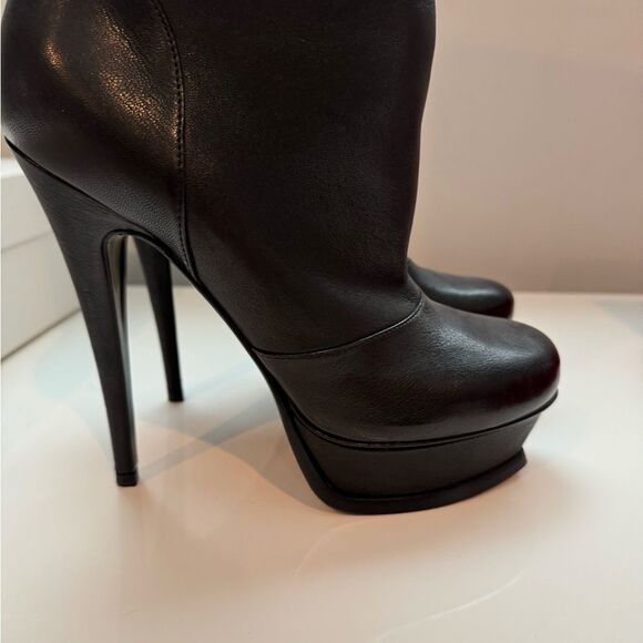 Yves Saint Laurent Tribute Platform Black Leather Boots. Below Knee - Picture 5 of 13